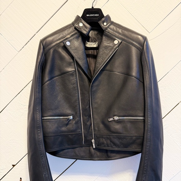 Balenciaga Women's Sleek Black Leather Jacket - Picture 1 of 10